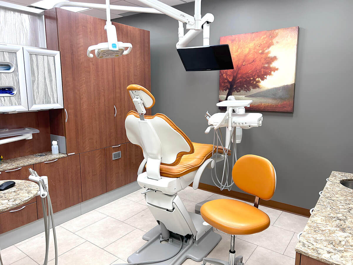 Floss & Gloss Dental Office Image 6